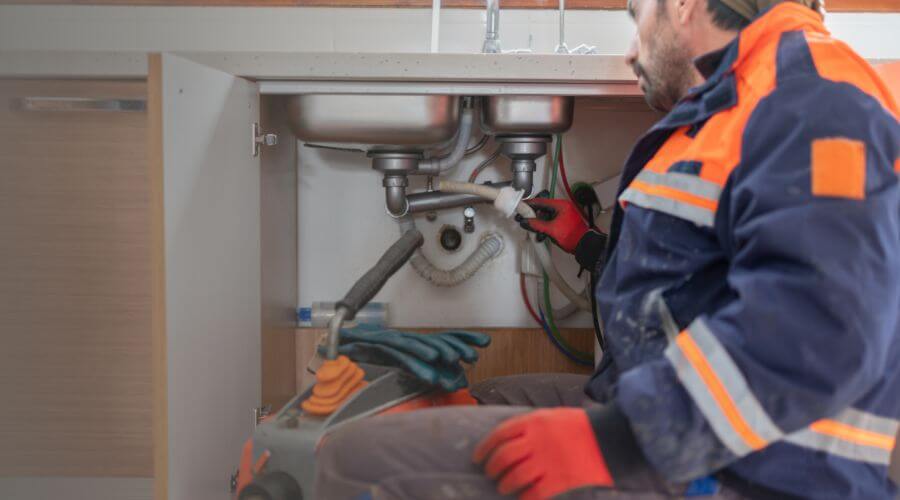 Professional slab leak plumber services in De Soto, KS